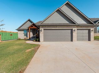 11701 SW 58th St, Mustang, OK 73064