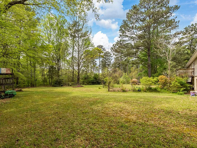 720 Marthas Chapel Rd — Photo 20
