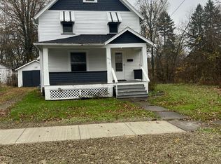 590 Hillsdale Dr NW, Warren, OH