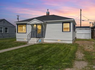 110 Sunnyside Dr, Caldwell, ID 83605