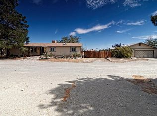 3938 Lindero Rd, Phelan, CA 92371