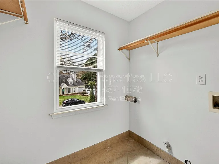 8413 Red Setter Ln — Photo 29