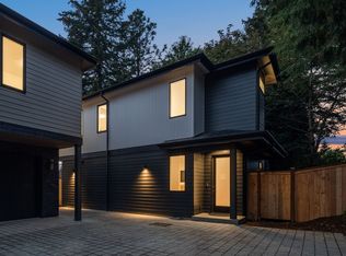 10166 NE 113th Pl, Kirkland, WA 98033