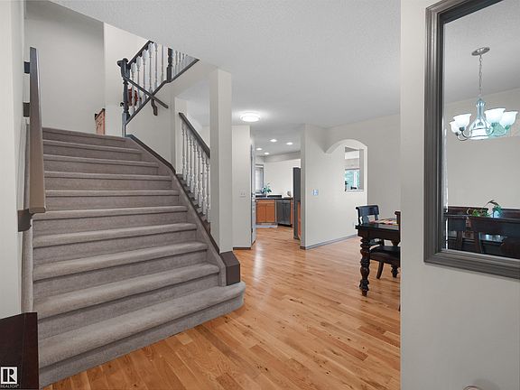 5th image of 1025 Graham Ct NW