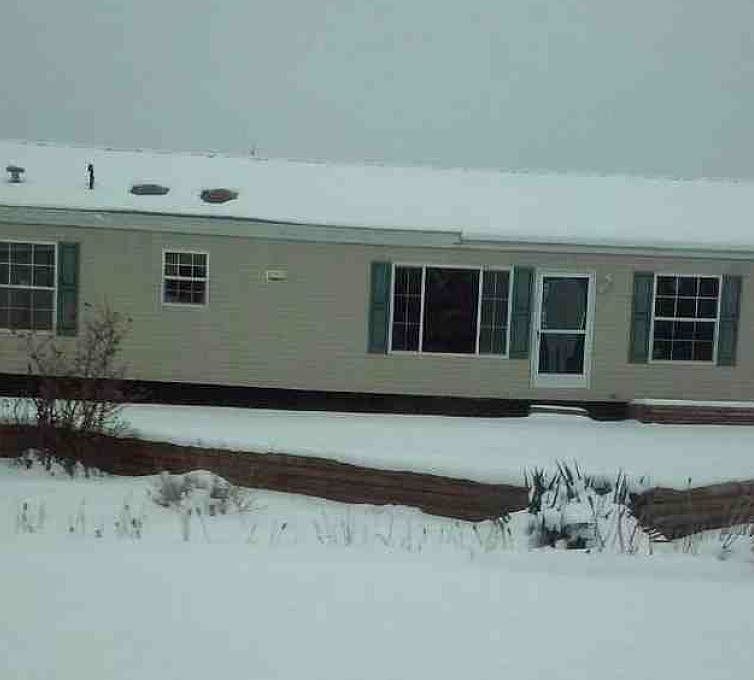 2nd image of 4664 Raymer Ave