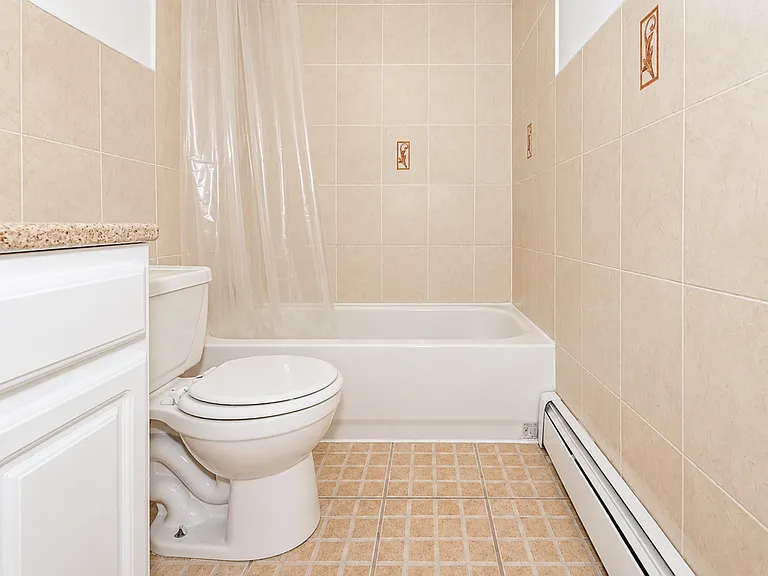 673 Lafayette Ave #2 — Photo 8