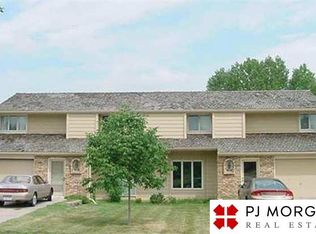 1917 N 123rd St, Omaha, NE 68154