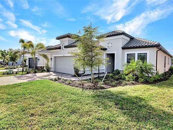 4th image of 11943 Raggio DR