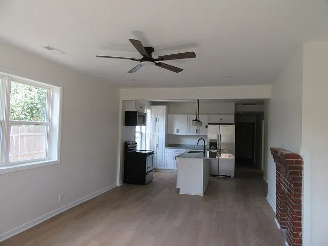 3 bed, 1440 sqft, $1,795 — Photo 3