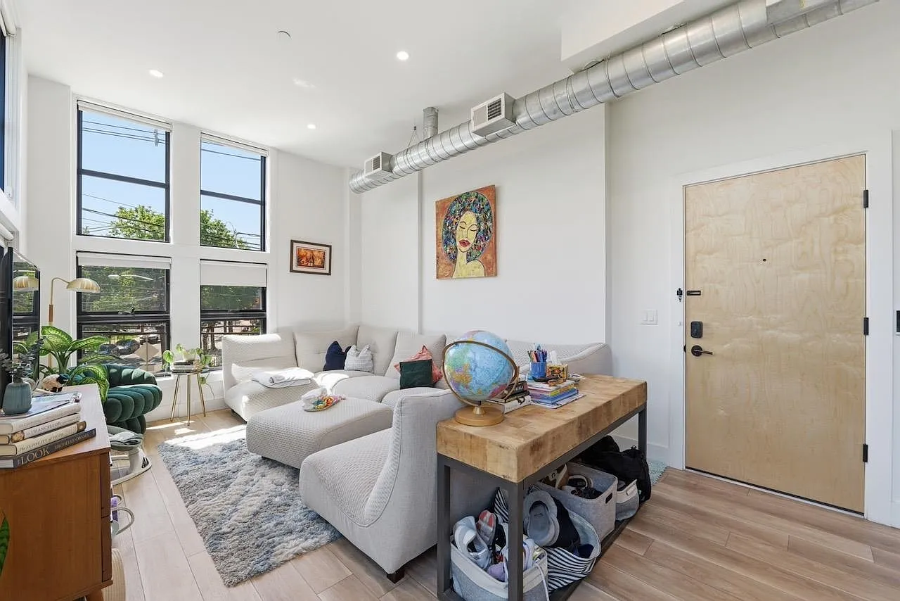 2 bed, 1.5 bath, $4,850 — Photo 4