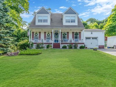 18 Midland Avenue, Port Jefferson, NY, 11777