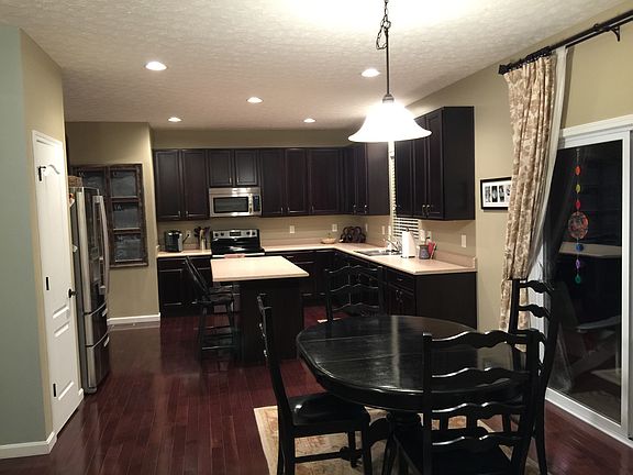 Kitchen with breakfast nook