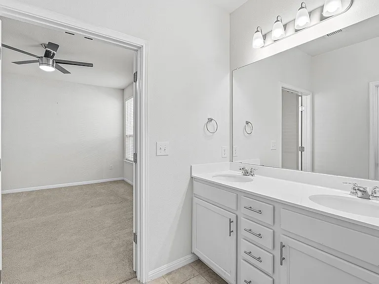 10221 Forest Grove Dr — Photo 19