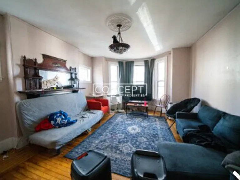 8 Hillside St #2 — Photo 22