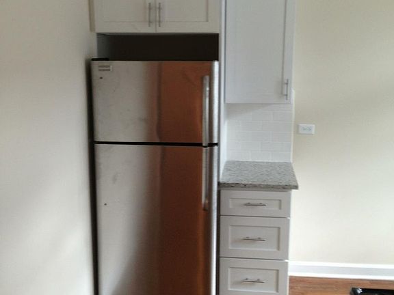 5th image of 4653 N Wolcott Ave #3U