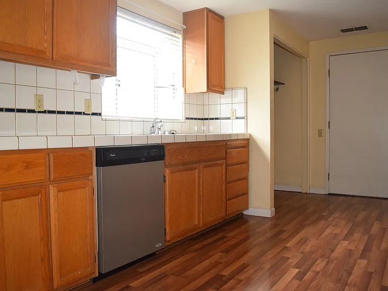 1317 Rice Ln — Photo 17