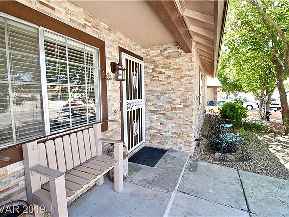 2nd image of 1501 Darlene Way