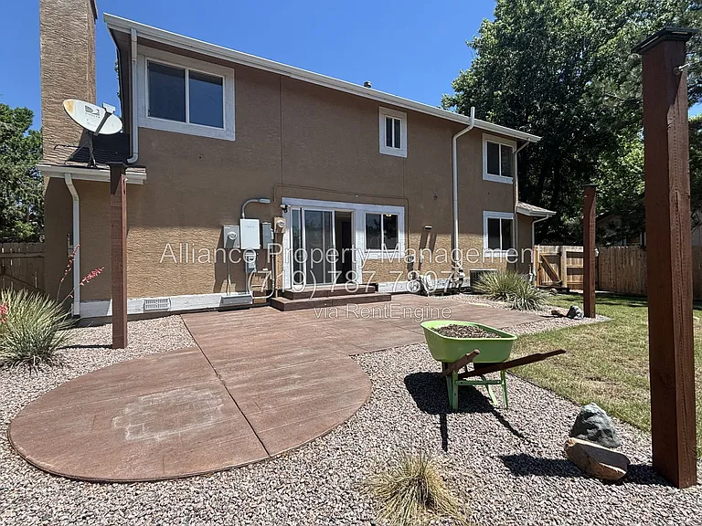 3823 Windsong Ct — Photo 33
