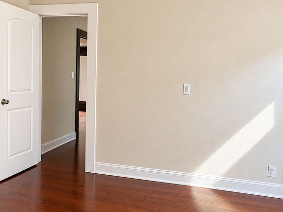 5th image of 1013 Chestnut St #1017