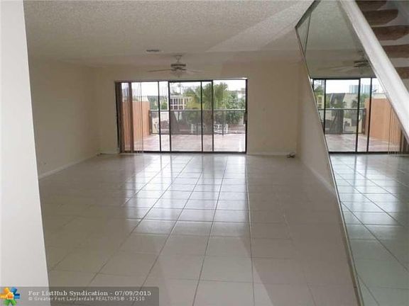 3rd image of 4000 NE 168th St APT 112B