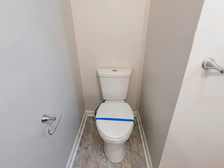 806 Bladen St — Photo 3