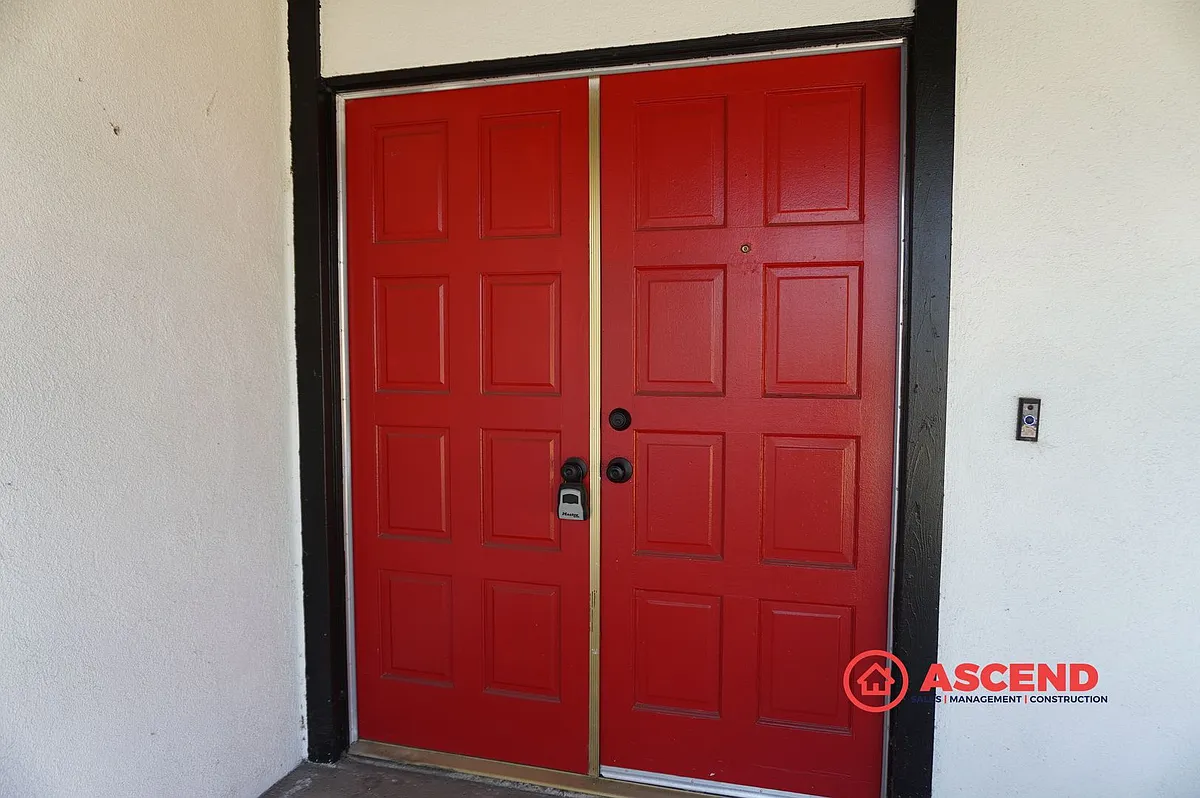 Building Photo - 2405 San Ramon Ct