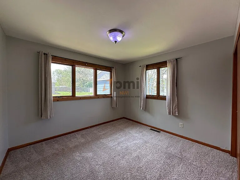 6850 Van Buren Pl — Photo 6