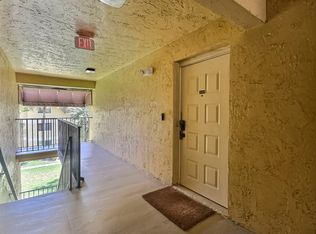 3017 N Oakland Forest Drive #308, Oakland Park, FL 33309