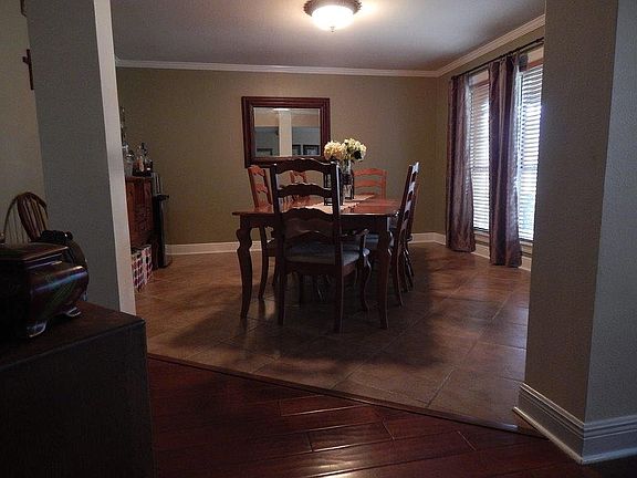 2nd image of 178 Aubrey Dr
