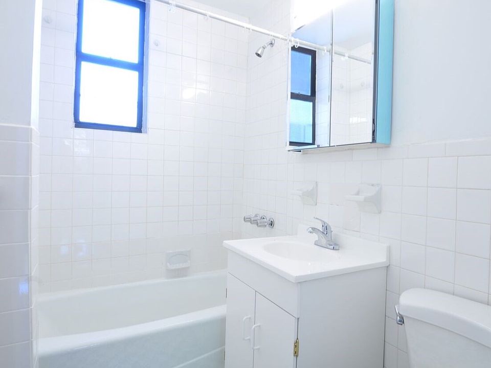 1st image of 3725 77th St