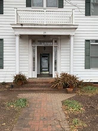 1st image of 20 Aberdeen Dr APT 3