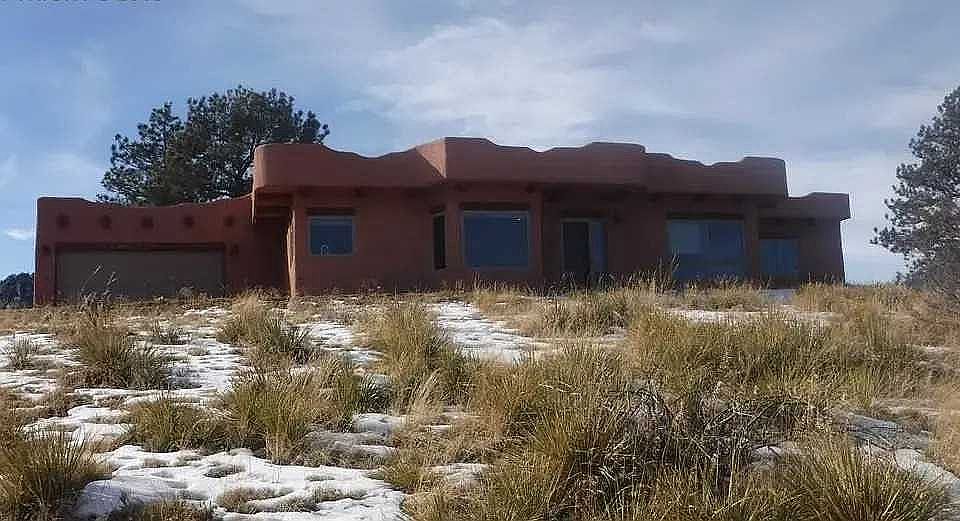 2nd image of 168 Fetlock Cir