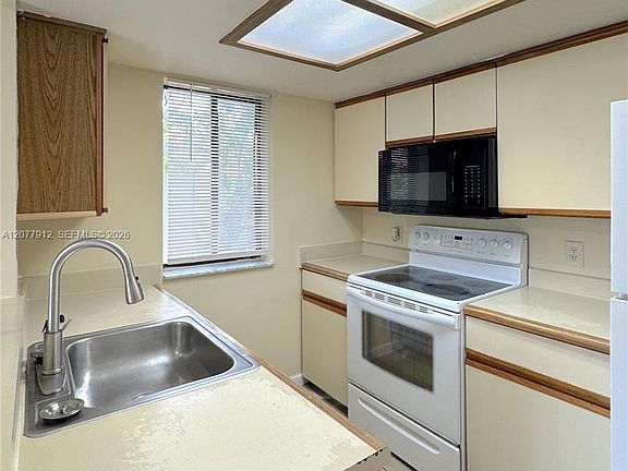 3rd image of 3287 Coral Lake Dr #3287