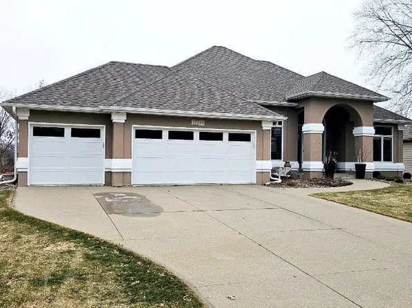 17141 Jackson Trl, Lakeville, MN 55044