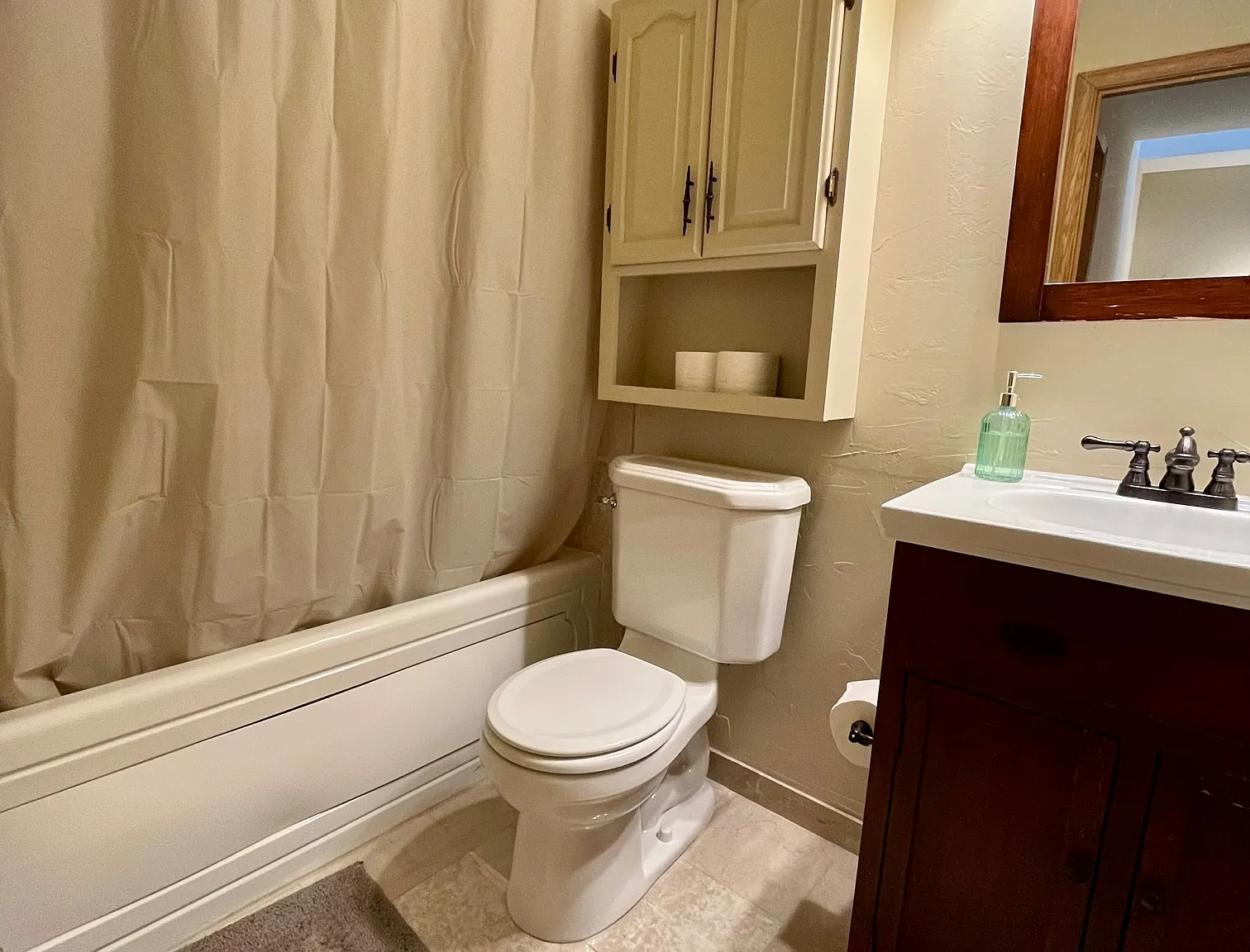 4 bed, 1600 sqft, $1,095 — Photo 4