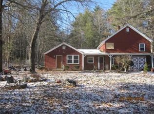 860 Round Top Rd, Burrillville, RI 02830