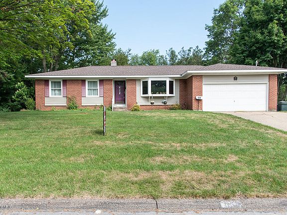 2nd image of 664 Knollwood Dr