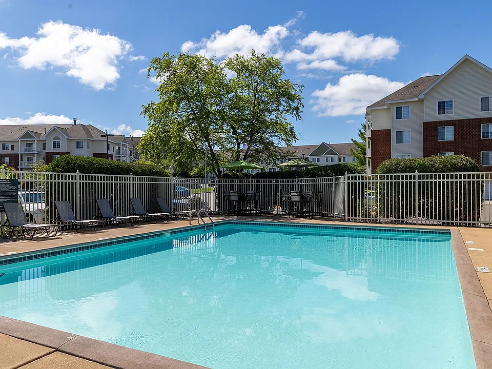 Avana Maple Grove