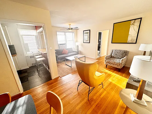 81-15 35th Avenue #6G