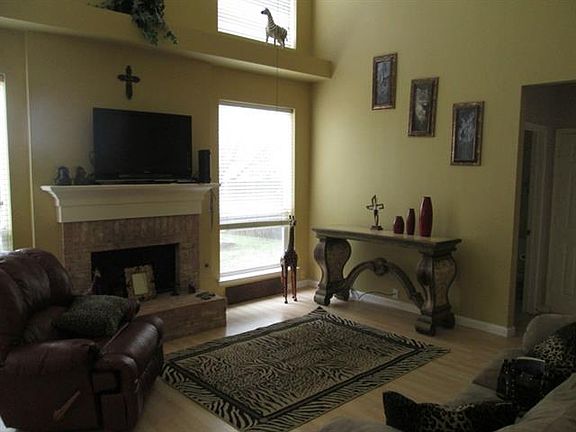 2nd image of 816 Norfolk Dr