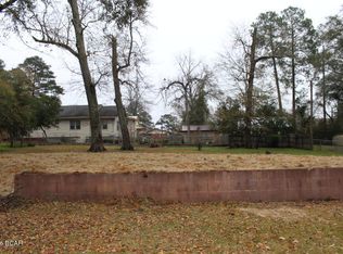 2946 Sylvia Dr, Marianna, FL 32446