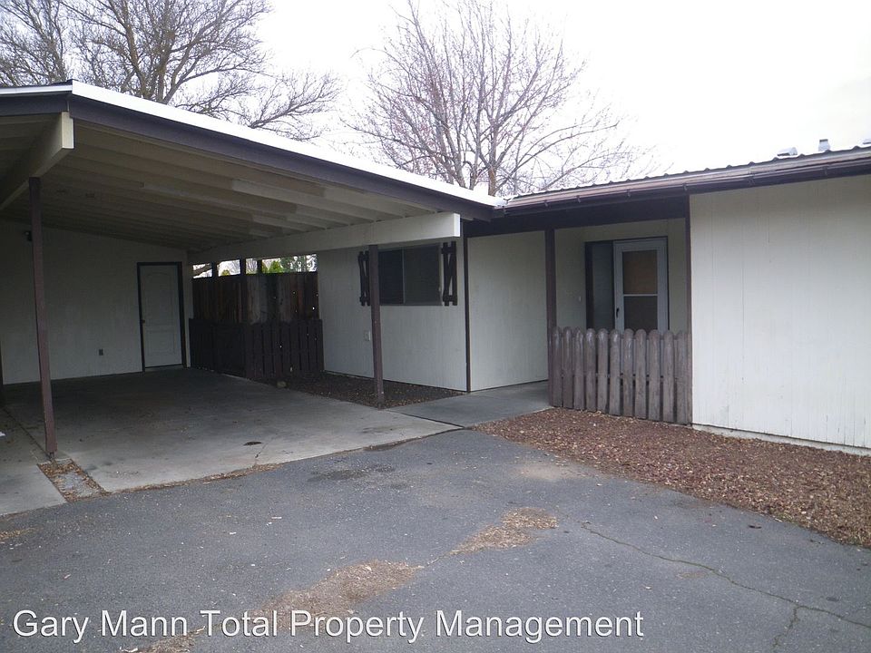1st image of 165 Carswell Dr