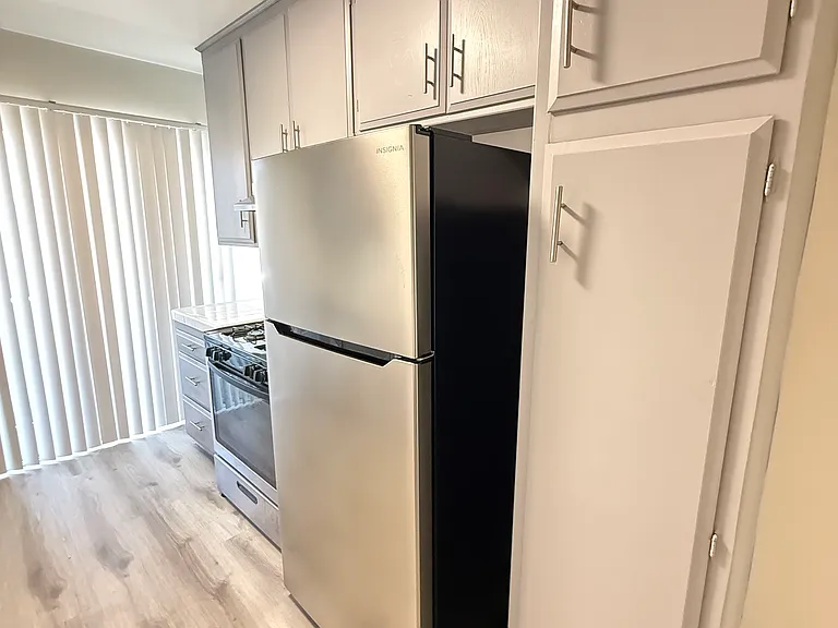 11322 Missouri Ave #4 — Photo 1