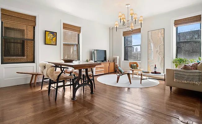 Sold by Compass | media 1