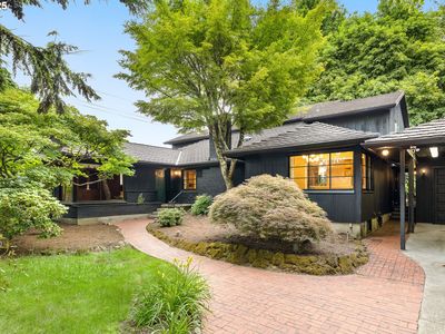 1940 SW 71st Ave, Portland, OR, 97225