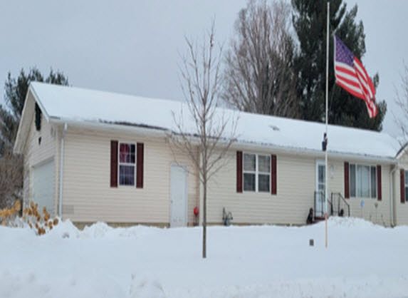 5th image of 132 W Miles St