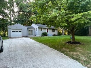1567 Trares Rd, Mogadore, OH 44260