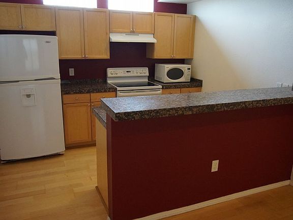 4th image of 2550 N Washington St Suite 213