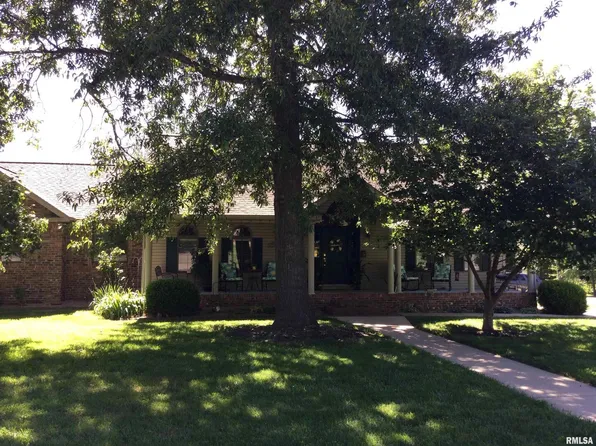 1201 Christine Dr, Carterville, IL 62918