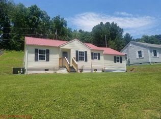 163 Taylor Ave, Elizabethton, TN 37643